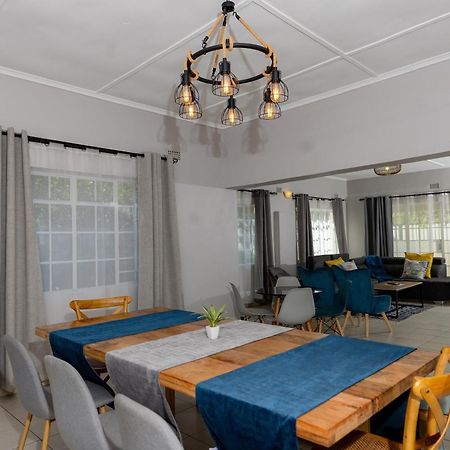 Hungwe House Villa Victoria Falls Eksteriør bilde
