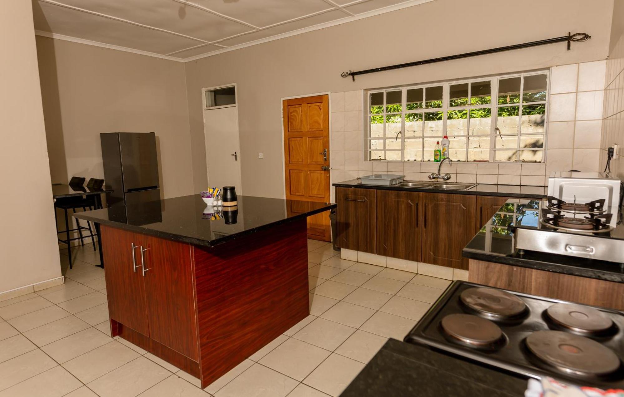 Hungwe House Villa Victoria Falls Eksteriør bilde