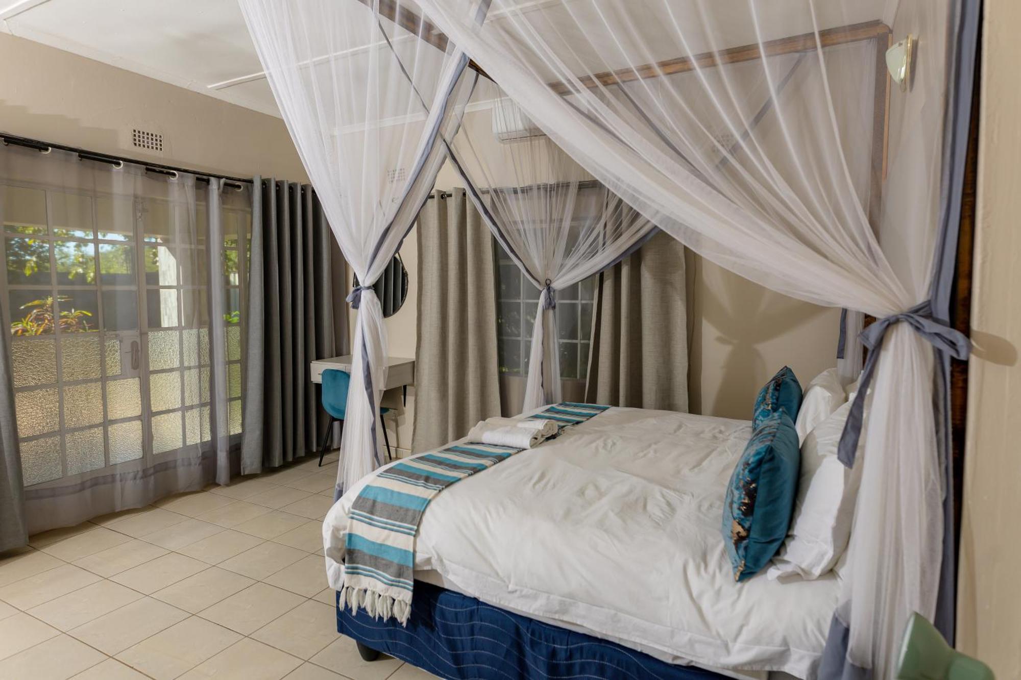 Hungwe House Villa Victoria Falls Eksteriør bilde