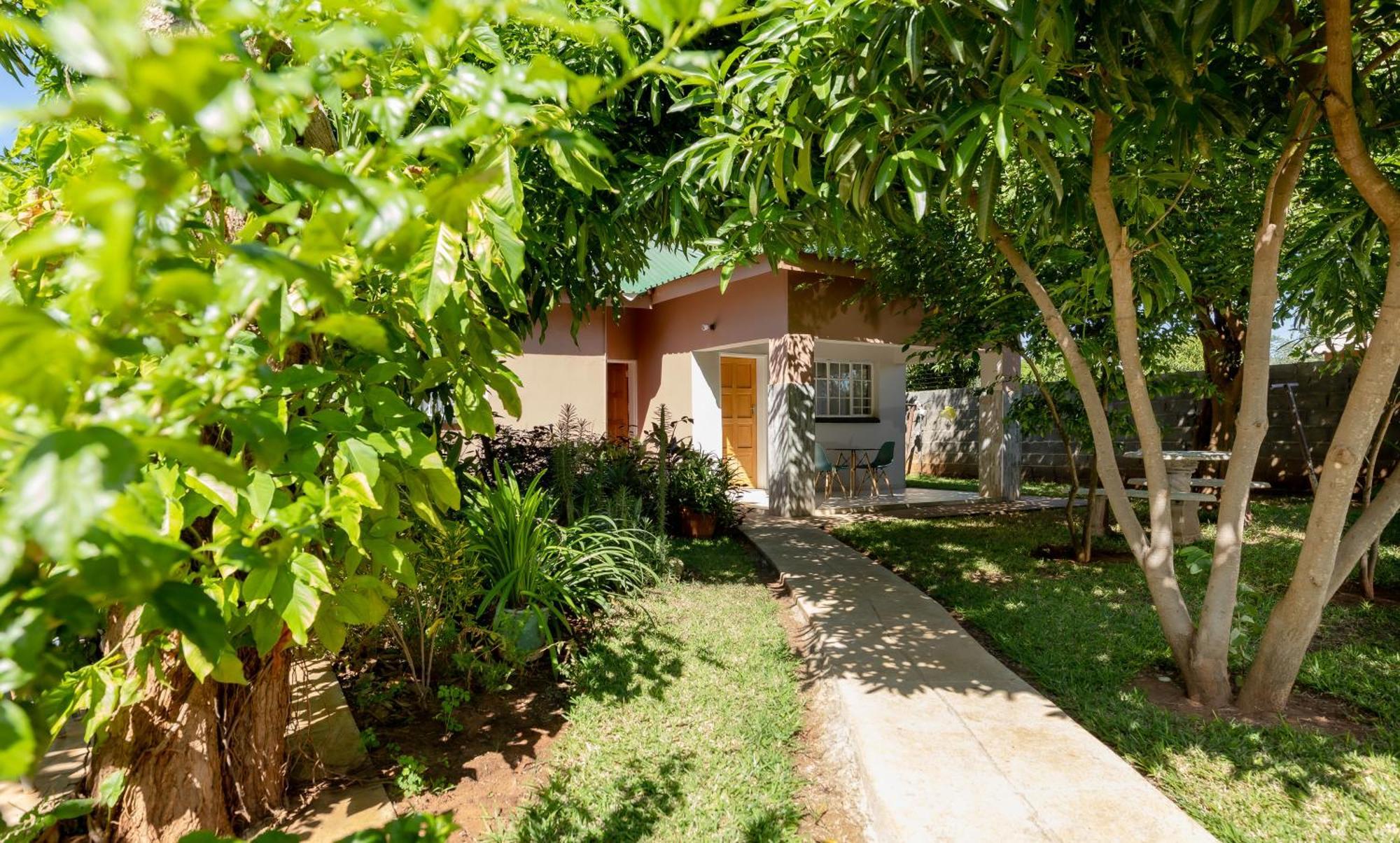 Hungwe House Villa Victoria Falls Eksteriør bilde