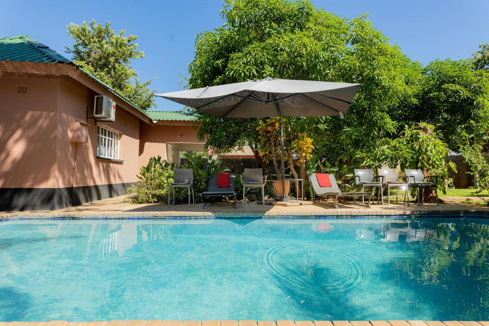Hungwe House Villa Victoria Falls Eksteriør bilde